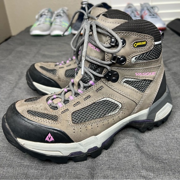 Vasque Shoes - Vasque Breeze 2.0 Mid GTX Hiking Boots Size 7